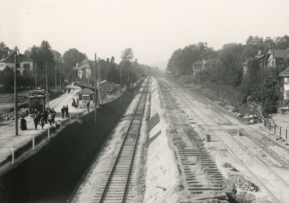 Tieferlegung der Geleise für den Bau der Stadtrainbrücke, 1924.